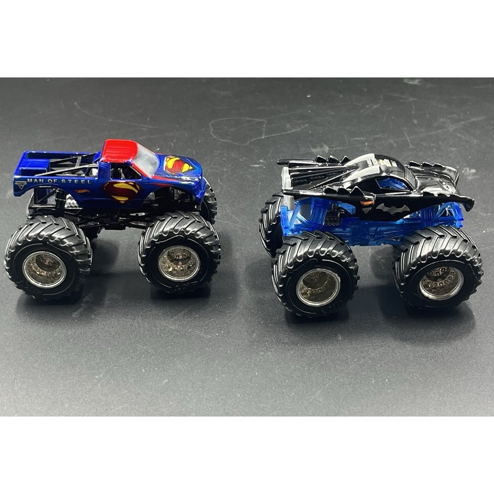 Hot Wheels Monster Jam Batman Batmobile and Superman DC Comics 1:64